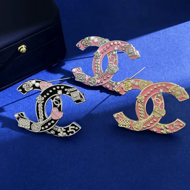 chanel brooches pour femme s_12632232